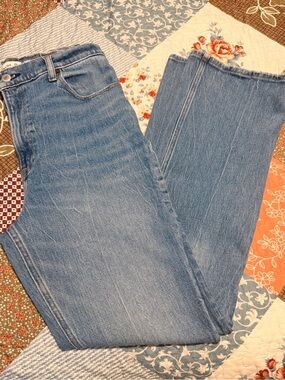 Abercrombie & Fitch ‘70s Vintage Flare Jeans Women’s 8R 29 Ultra High Rise Light